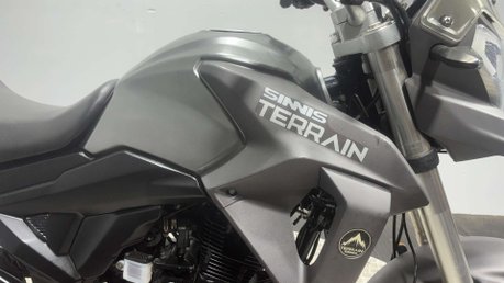 Sinnis Terrain 125 2018 ONLY 11K NEW MOT SERVICED ADVENTURE BIKE 125CC LEARNER 21