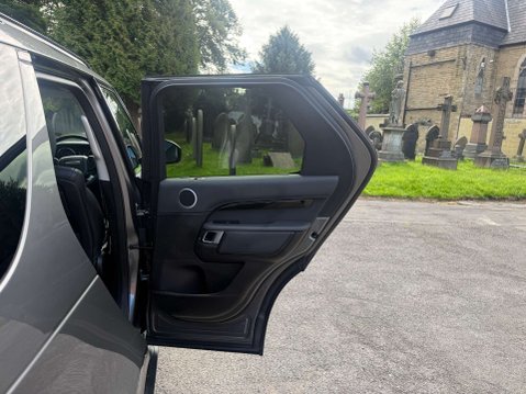 Land Rover Discovery 3.0 Discovery Anniversary Edition SDV6 Auto 4WD 5dr 27