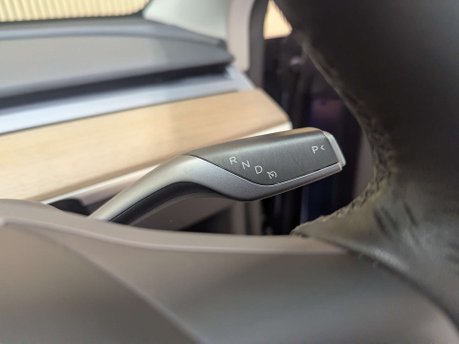 Tesla Model Y ModeL Y Long Range AWD 4WD 5dr 73