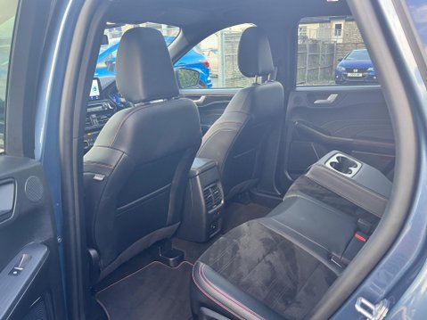 Ford Kuga 2.5h Duratec ST-Line X Edition CVT Euro 6 (s/s) 5dr 29