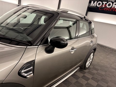 Mini Countryman 1.5 Cooper Exclusive Steptronic Euro 6 (s/s) 5dr 40
