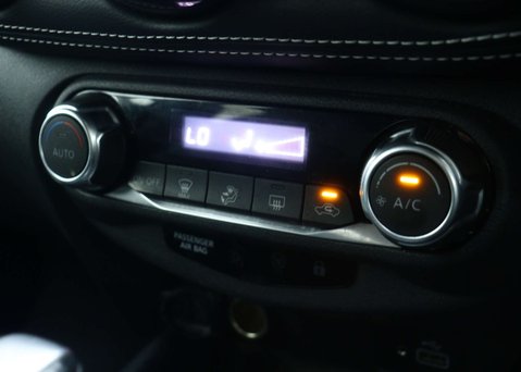 Nissan Juke 1.6 N-Connecta SUV 5dr Petrol Hybrid Auto Euro 6 (143 ps) 30