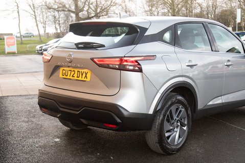 Nissan Qashqai DIG-T ACENTA PREMIUM MHEV 8