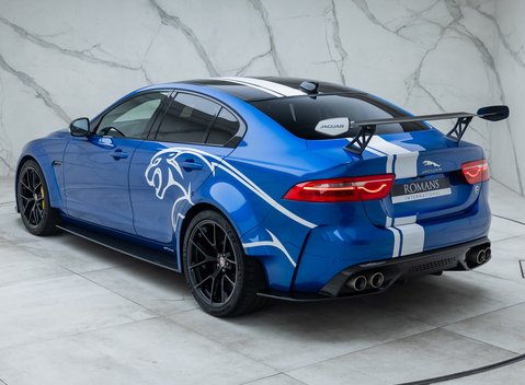 Jaguar XE SV Project 8 9