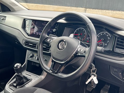 Volkswagen Polo SE EVO 39