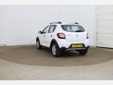 Dacia Sandero Stepway 1.5 dCi Laureate Euro 6 (s/s) 5dr 4