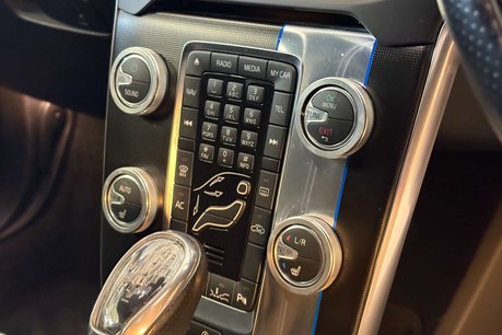 Volvo V40 2.0 T5 R-Design Pro Hatchback 5dr Petrol Auto Euro 6 (s/s) (245 ps) 45