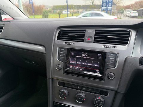 Volkswagen Golf 1.4 TSI BlueMotion Tech S DSG Euro 5 (s/s) 5dr 11