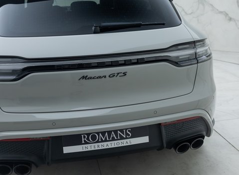 Porsche Macan GTS 30
