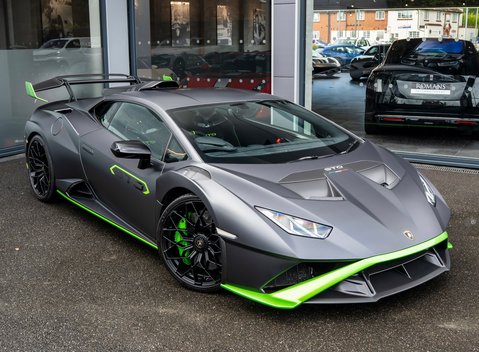 Lamborghini Huracan STO 4