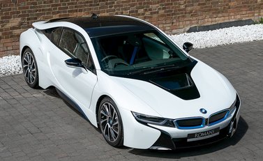 BMW I8 10