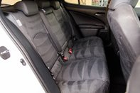 Lexus Ux 250H 36