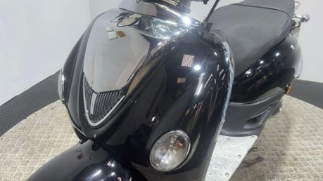 Lexmoto Valencia 2013 8K RUNNING CUSTOM SCOOTER LEARNER SCOOTER 125CC BIKE 18