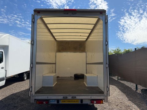 Peugeot Boxer 2.2 BlueHDi 335 Built for Business Low Floor Luton L3 Euro 6 (s/s) 4dr 19