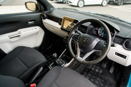 Suzuki Ignis SZ-T DUALJET