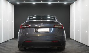 Tesla Model Y LONG RANGE AWD Comfort Suspension Midnight Silver GROK AI One Owner VAT Q 8