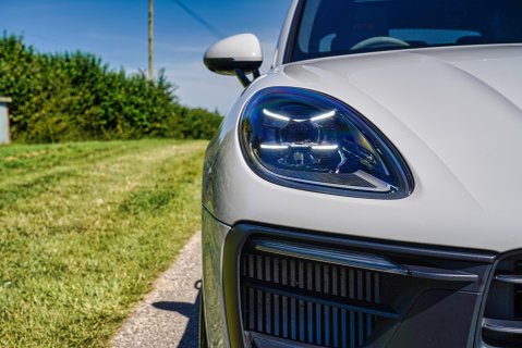 Porsche Macan GTS PDK 22