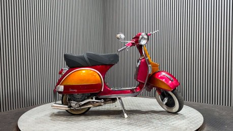 Piaggio Vespa Douglas 125 2002 SHOWING 1,563 MILES GOOD RUNNING GEARED SCOOTER 125CC 1