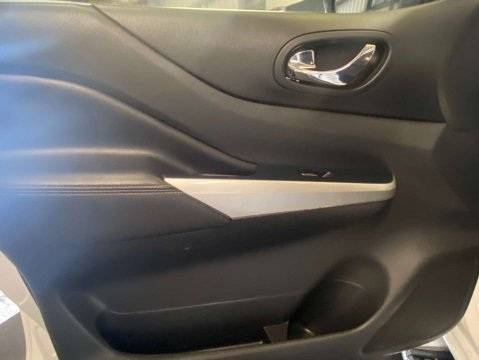 Nissan Navara 2.3 Navara Tekna dCi Auto 4WD 5dr 37