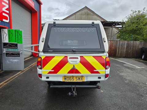 Mitsubishi L200 DI-D 4X4 4LIFE CLUB CAB 7