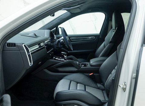 Porsche Cayenne GTS Coupé 14