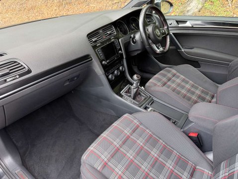 Volkswagen Golf 2.0 Golf GTi Performance 3dr 3