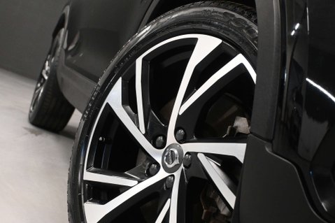 Volvo XC40 1.5 XC40 R-Design Pro T5 Recharge Auto 5dr 32