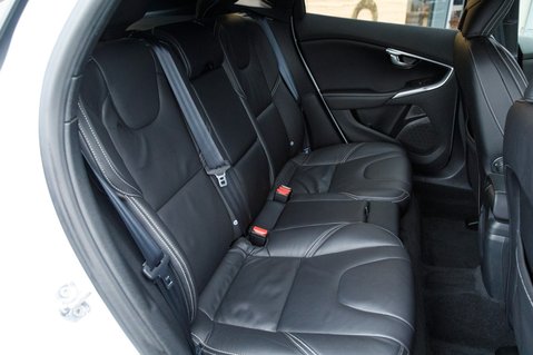 Volvo V40 D2 R-DESIGN EDITION 33