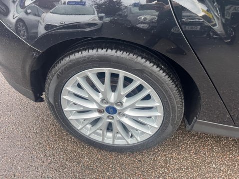 Ford Focus 1.6 Zetec Euro 5 5dr 15