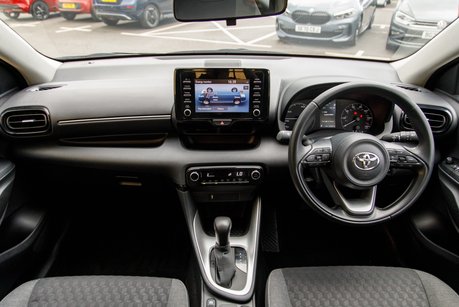 Toyota Yaris ICON FHEV