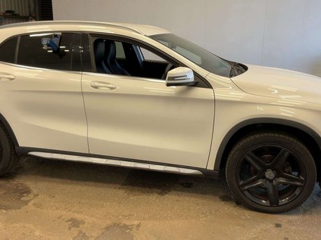 Mercedes-Benz GLA 1.6 GLA 180 AMG Line Edition Auto 5dr 22