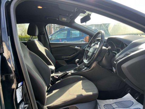 Ford Focus 1.0 Focus ST-Line 5dr 12