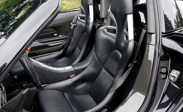 Porsche Carrera GT 27