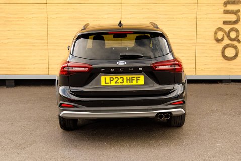 Ford Focus ACTIVE X 6