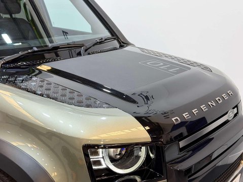 Land Rover Defender 3.0 P400 MHEV X SUV 5dr Petrol Auto 4WD Euro 6 (s/s) (400 ps) 32