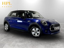Mini Hatch 1.5 Cooper Classic Hatchback 5dr Petrol Steptronic Euro 6 (s/s) (136 ps) Ai