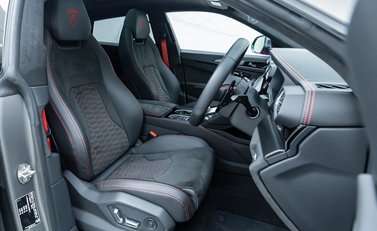Lamborghini Urus S 14