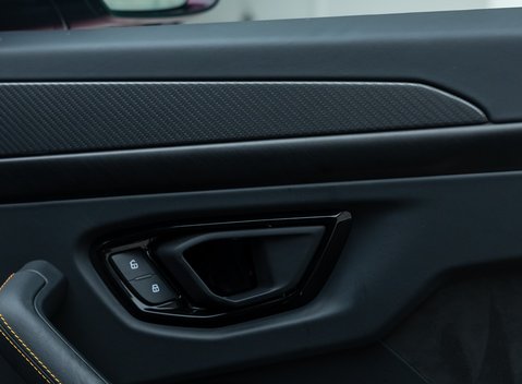 Lamborghini Urus S 32