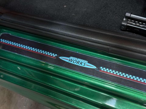 Mini Hatch 2.0 Cooper S Sport Hatchback 5dr Petrol Steptronic Euro 6 (s/s) (192 ps) 32