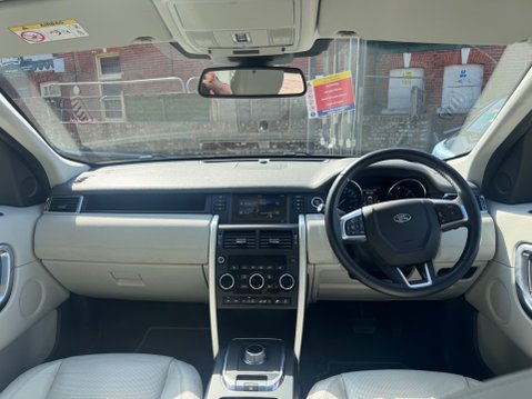 Land Rover Discovery Sport TD4 HSE 13