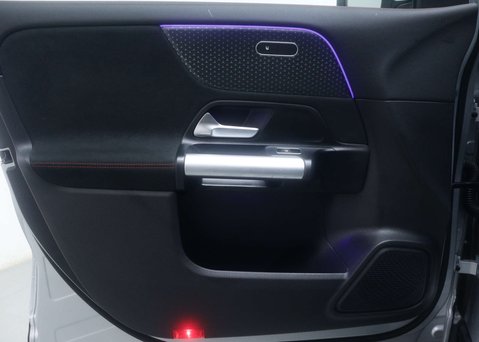 Mercedes-Benz EQA 250+ AMG LINE EXECUTIVE 54