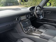 Mercedes-Benz SLS AMG 8