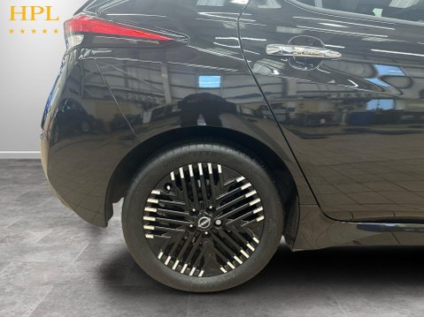 Nissan LEAF 39kWh N-Connecta Hatchback 5dr Electric Auto (150 ps) 10