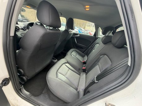Audi A1 SPORTBACK TFSI SPORT 12