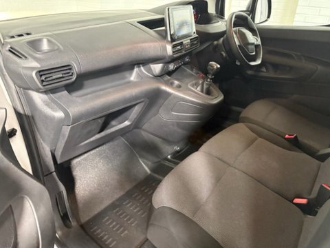 Peugeot Partner BLUEHDI PROFESSIONAL PREMIUM PLUS L1 13