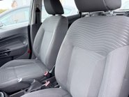 Ford Fiesta 1.0 ZETEC 10