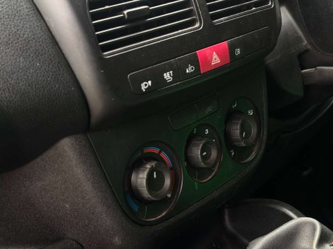 Vauxhall Combo 1.2 Combo 2000 CDTi 22