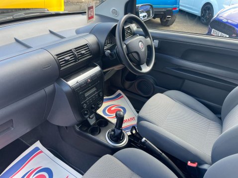Volkswagen Fox 1.2 6V Euro 5 3dr 25