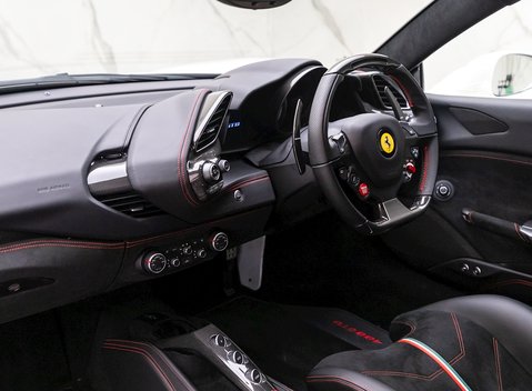 Ferrari 488 GTB 14