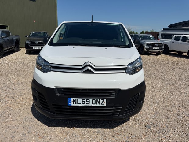 Citroen Dispatch MWB L2H1 Low Roof X 1000 Sensors EURO 6 SELECT 3